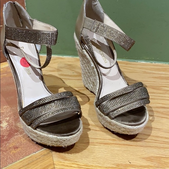 Heels - Picture 1 of 3